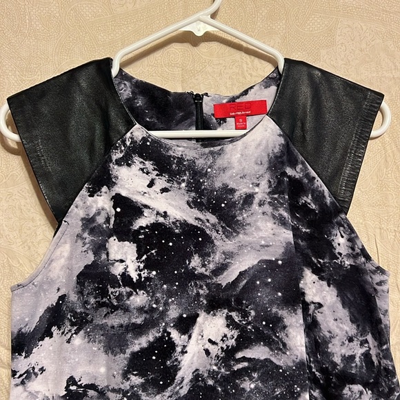 RED by Saks Dress - Picture 2 of 2